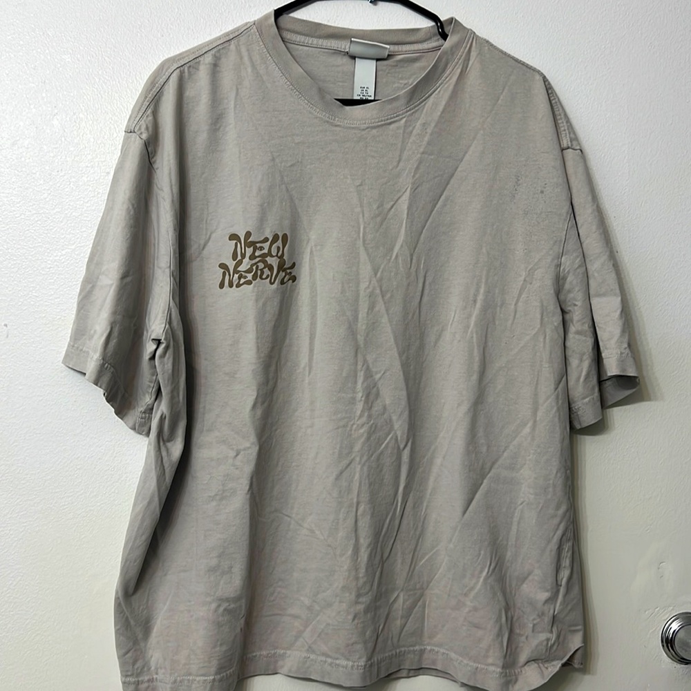 VINTAGE TEE inspired. H+M. Men’s XL. Fits Baggy :/.